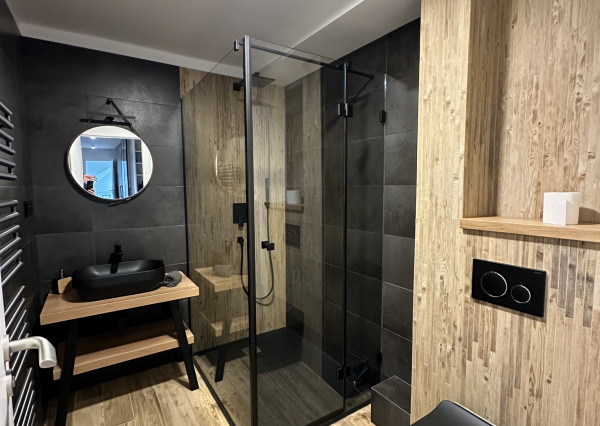 Exkluzívny 4-izbový byt na prenájom