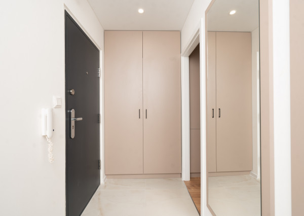 Svetlý 2-izbový byt po novej rekonštrukcii - REZERVOVANÝ