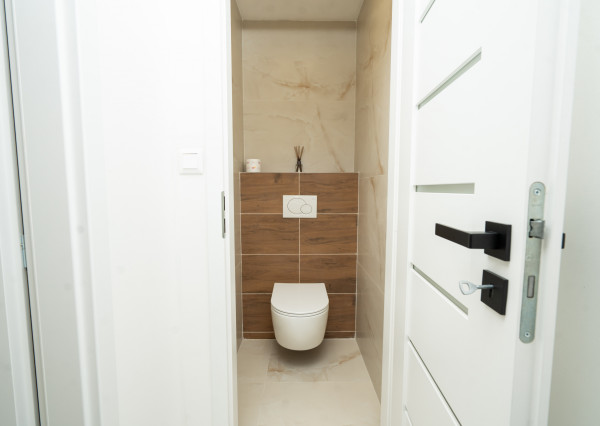 Svetlý 2-izbový byt po novej rekonštrukcii - REZERVOVANÝ