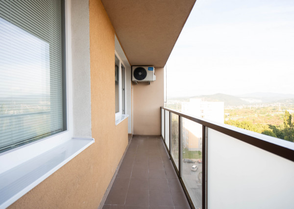 Svetlý 2-izbový byt po novej rekonštrukcii - REZERVOVANÝ