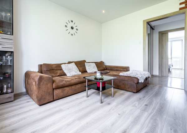 Na prenájom 2-izbovy byt Podhradová