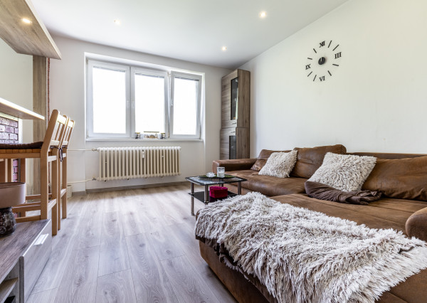 Na prenájom 2-izbovy byt Podhradová