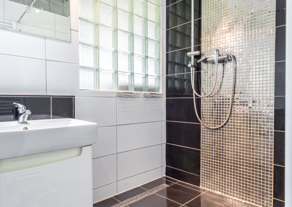 Na prenájom 2-izbovy byt Podhradová