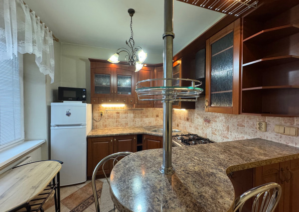 Prenájom 2 izbový tehlový byt po rek. Košice I. Staré mesto