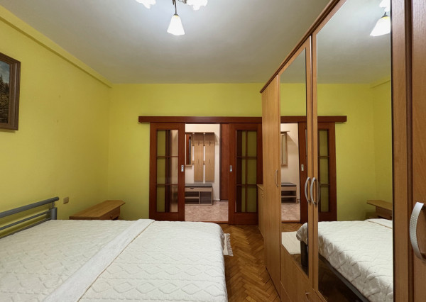 Prenájom 2 izbový tehlový byt po rek. Košice I. Staré mesto