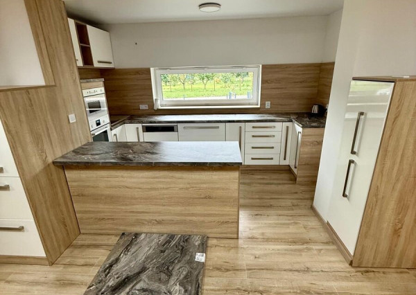 5 - izbový rodinný dom v obci Seňa