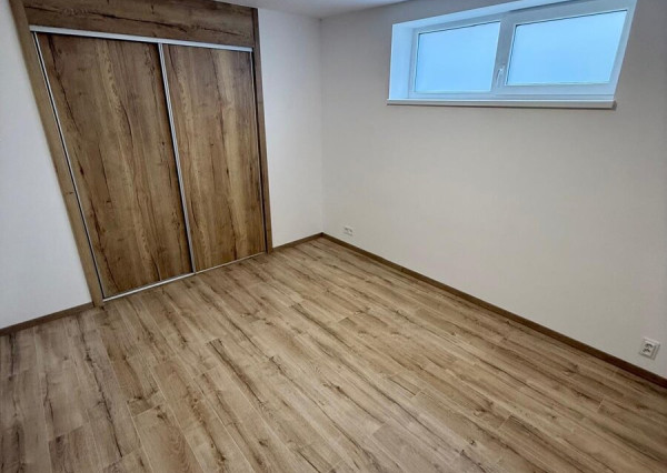 5 - izbový rodinný dom v obci Seňa