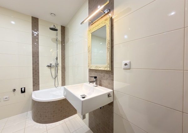 Prenájom rodinného domu Grot