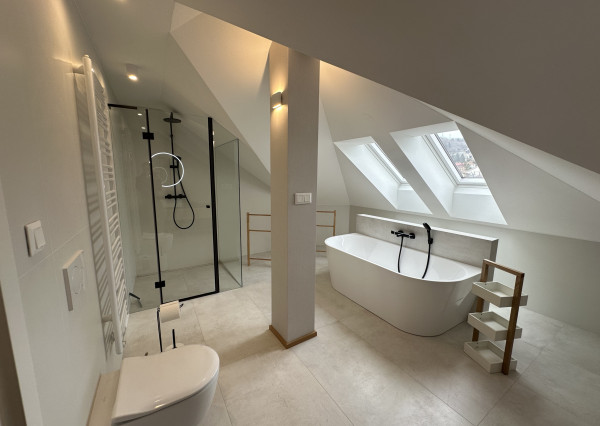 Exkluzívny 4-izbový byt na prenájom