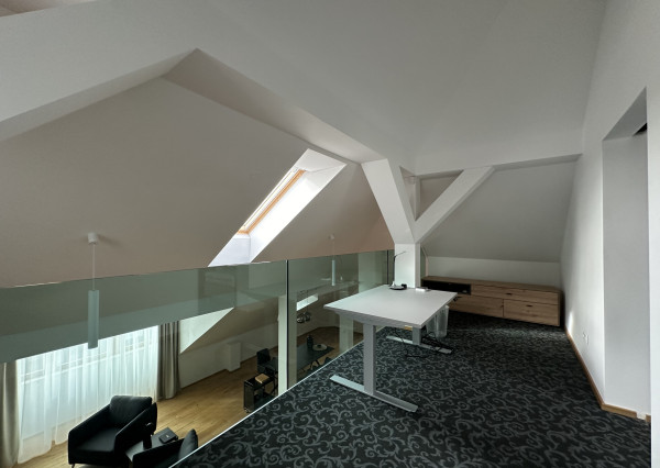 Exkluzívny 4-izbový byt na prenájom