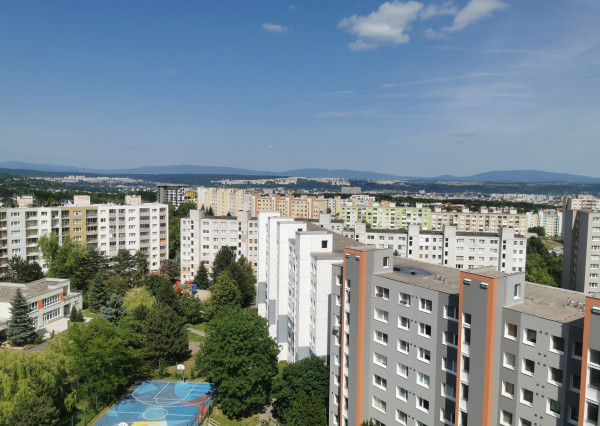 KVP - veľký 3 izbový byt na predaj