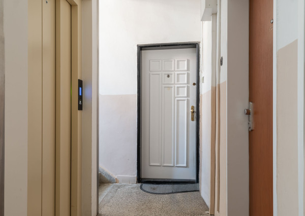 Predaj 2 izbový tehlový byt balkón výťah  Košice I. - Sever