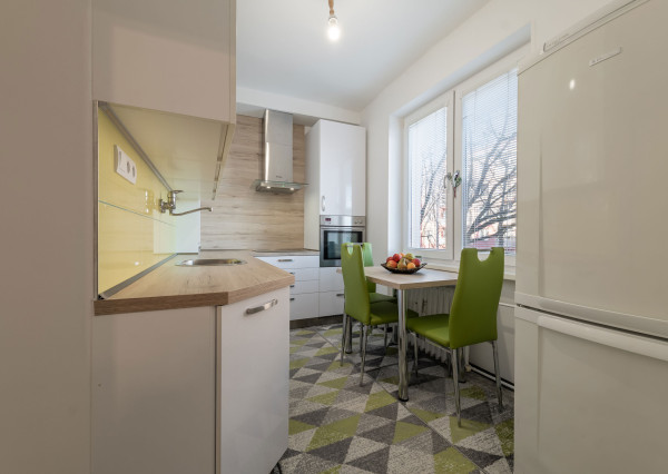 Predaj 2 izbový tehlový byt balkón výťah  Košice I. - Sever