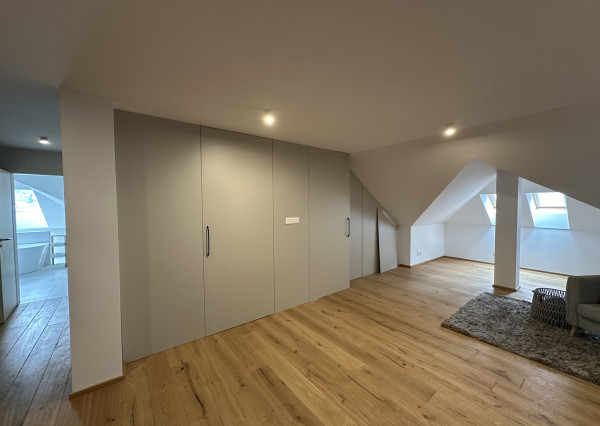 Exkluzívny 4-izbový byt na prenájom