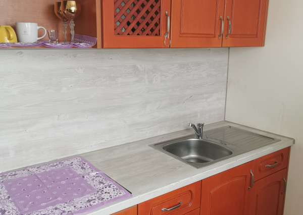 Veľký 3 izbový byt blízko centra