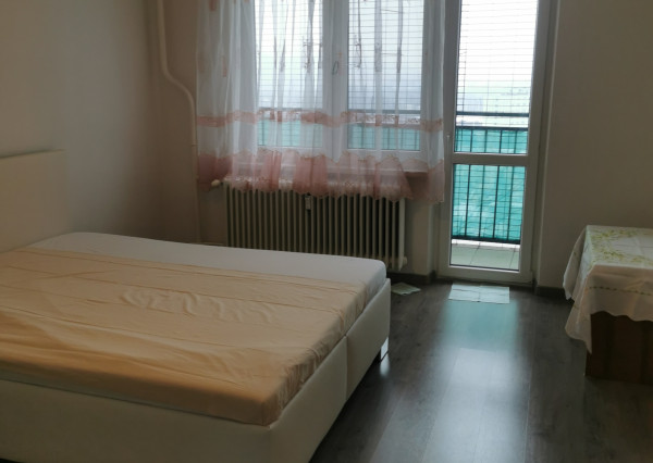 Veľký 3 izbový byt blízko centra