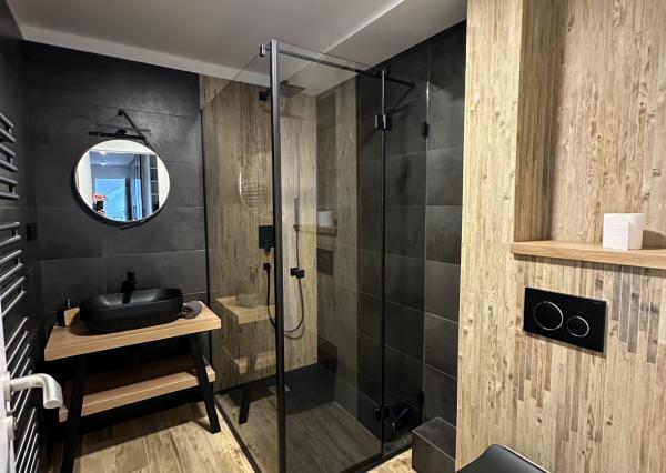 Exkluzívny 4-izbový byt na prenájom