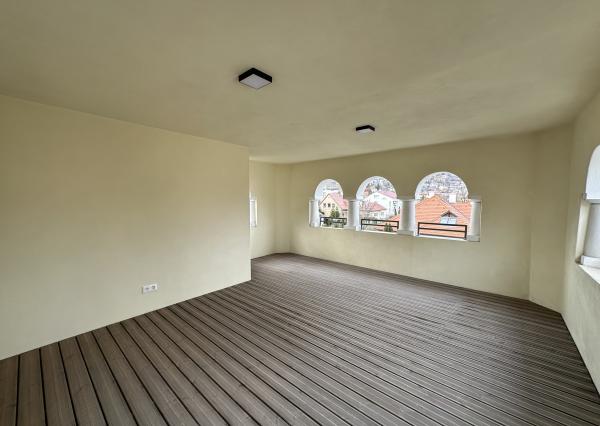 Exkluzívny 4-izbový byt na prenájom