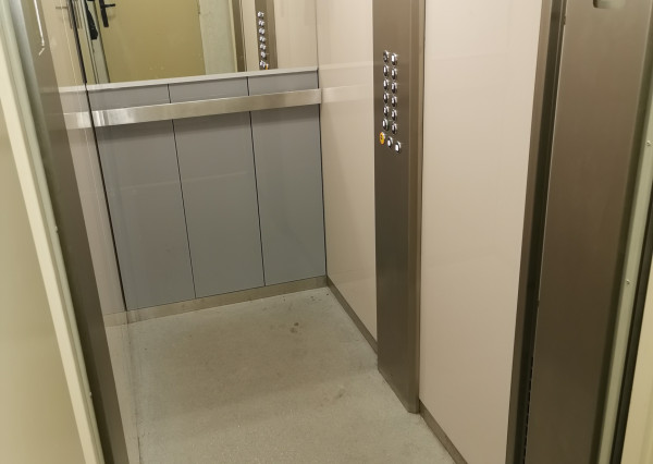 Veľký 3 izbový byt blízko centra