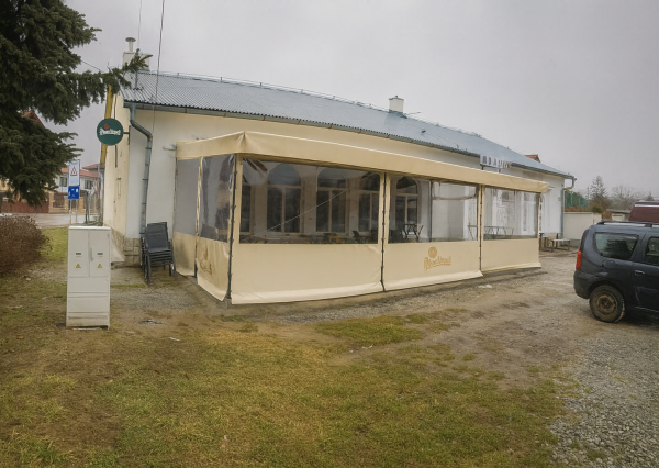 MODERNÁ REŠTAURÁCIA V CENTRE OBCE VAJKOVCE NA PRENÁJOM