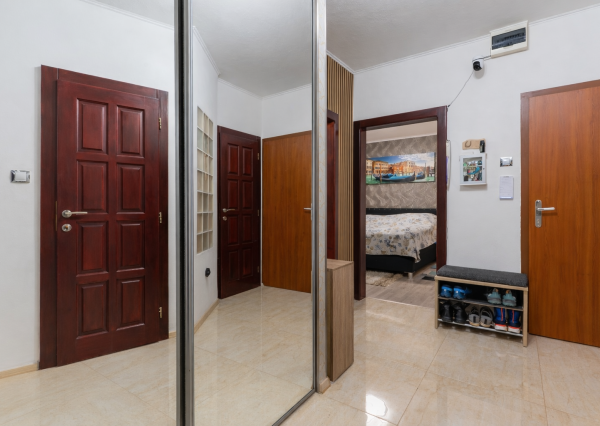 Na predaj 4-izbový byt Kpt.Jaroša nová rekonštrukcia