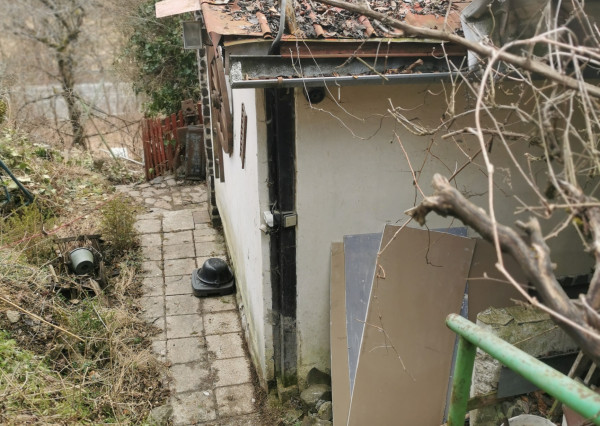 Svinica- Viničný vrch, chata so záhradou na predaj