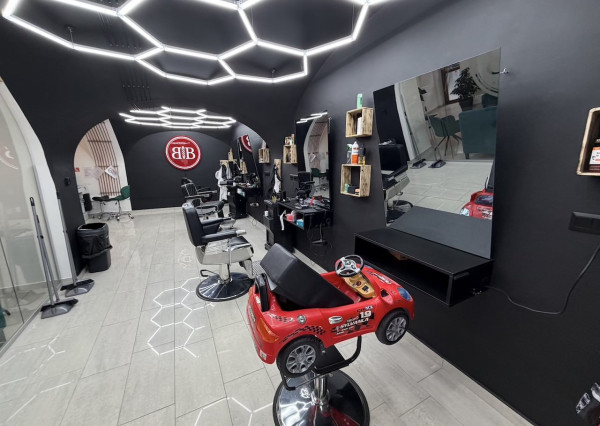 Kadernícky salón na odstúpenie