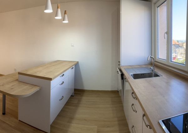 Na prenájom moderný úplne prerobený nezariadený 3-izbový byt