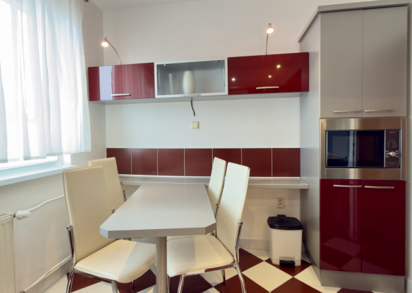 PREDAJ - 2 izbový byt, Popradská ulica, Košice – Západ