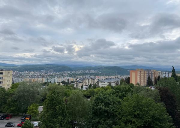 Prenájom  - Pekný veľký 1 izb. byt po rekonštrukcii