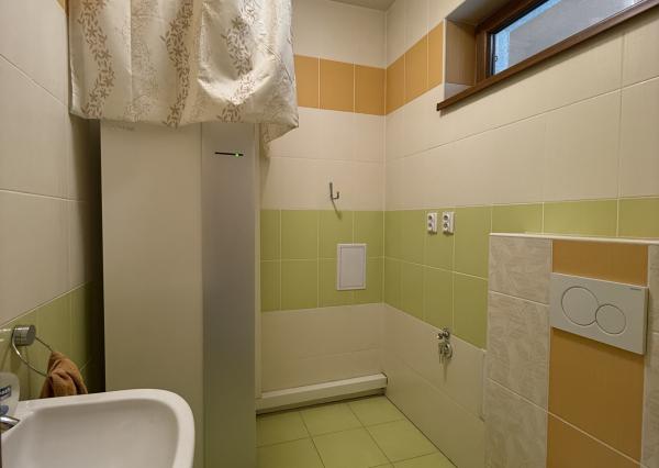 Moderný rodinný dom s 3 spálňami a šatníkom | Panoráma