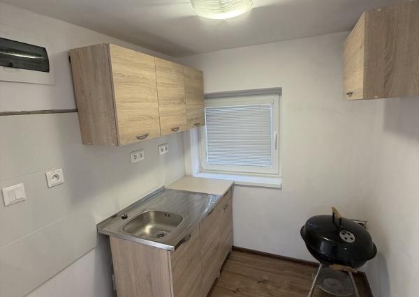 Na predaj pozemok a stavba v obci Ďurkov neďaleko Košíc