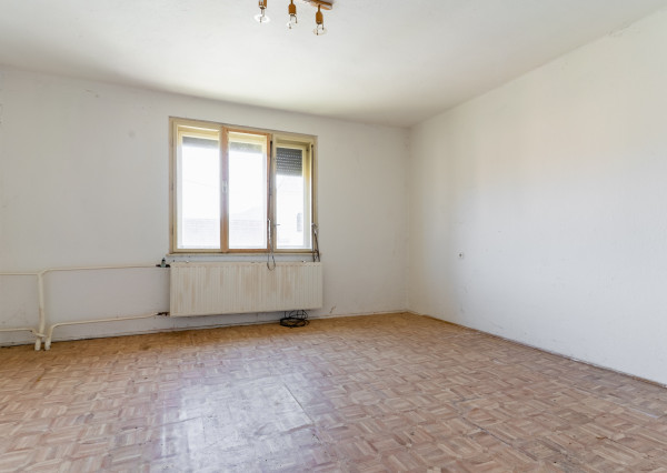 Na predaj rodinný dom s veľkým pozemkom