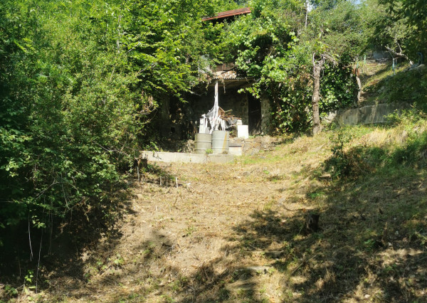 Svinica- Viničný vrch, chata so záhradou na predaj