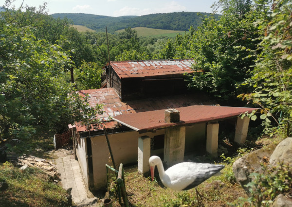 Svinica- Viničný vrch, chata so záhradou na predaj