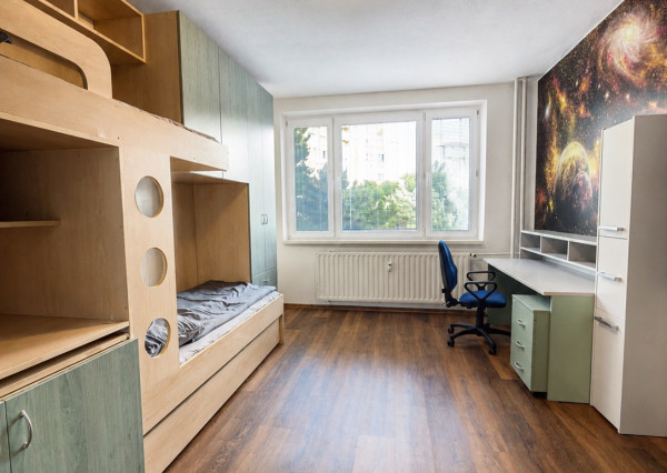 PRENÁJOM 2 izbový byt, Jegorovovo námestie, Košice