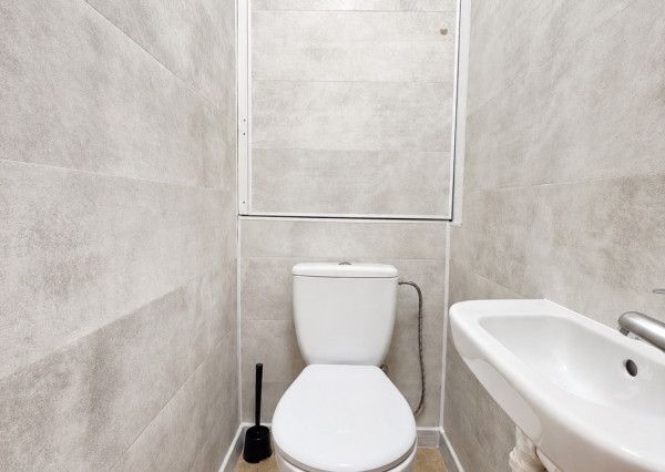 PRENÁJOM 2 izbový byt, Jegorovovo námestie, Košice