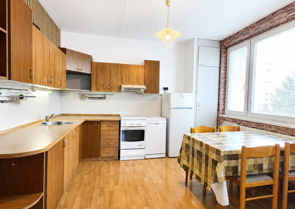 PRENÁJOM 2 izbový byt, Jegorovovo námestie, Košice