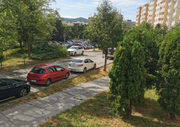 3 izbový byt na začiatku sídliska Furča - Fábryho ulica