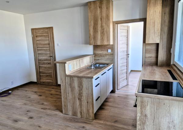 1,5 izb byt s LOGGIOU  Košice s.Ťahanovce NOVÝ, PEKNÝ VÝHĽAD