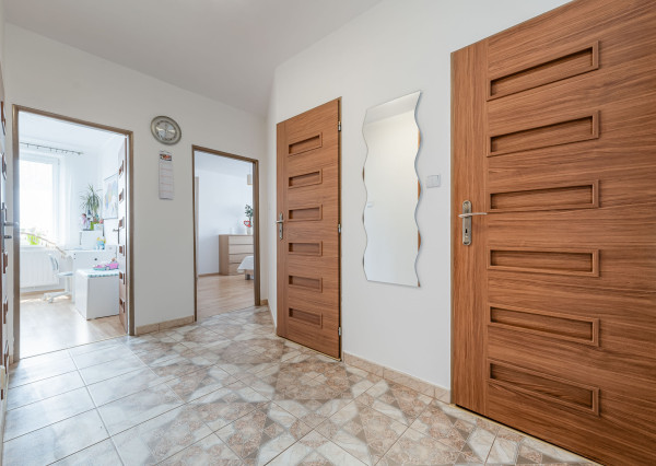 Predaj  priestranný 3 izbový byt loggia  Košice IV. MČ JUH