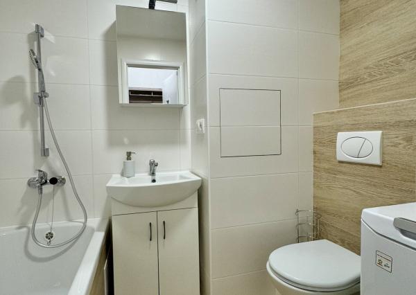 Prenájom 2 izbový byt, nová rekonštrukcia, blízkosť LF UPJŠ