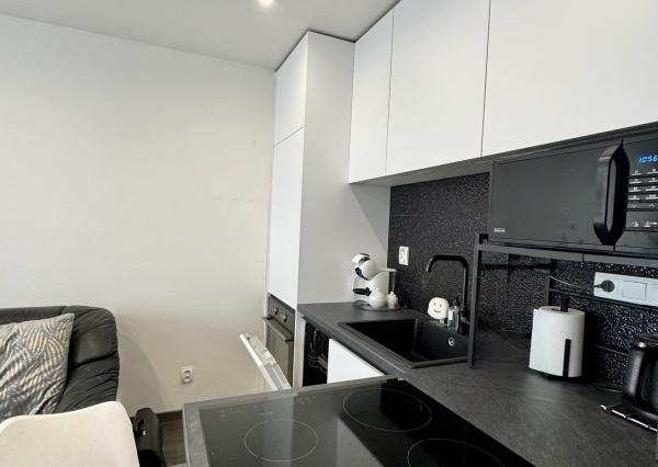 Prenájom garsónka po rek. 24 m² loggia ulica Buzulucká Furča