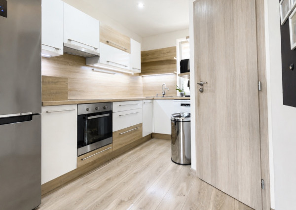 NA PREDAJ - 2 izbový byt s loggiou, Lomená, Košice