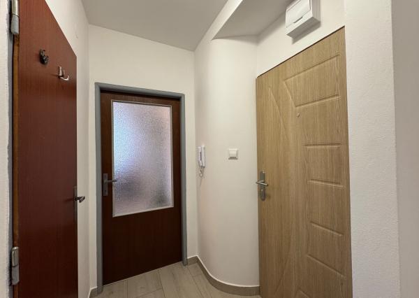 Predaj - pekný a útulný 2 izbový byt,  Čsl. armády, Trebišov