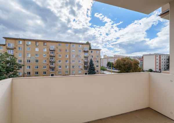 Predaj - top tehlový 2-izbový byt s benefitmi loggia výťah