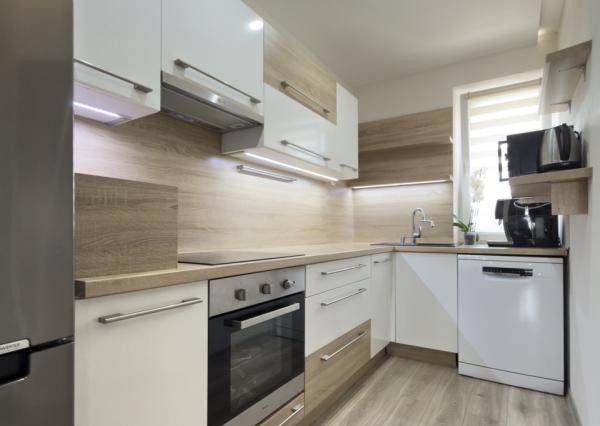 NA PREDAJ - 2 izbový byt, Lomená, Staré Mesto, Košice