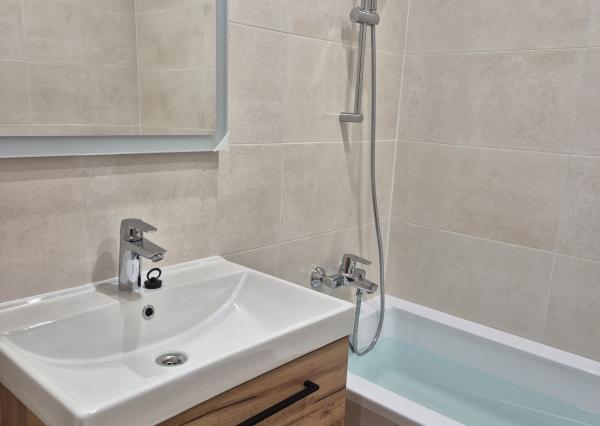 1,5 izb byt s LOGGIOU  Košice s.Ťahanovce NOVÝ, PEKNÝ VÝHĽAD