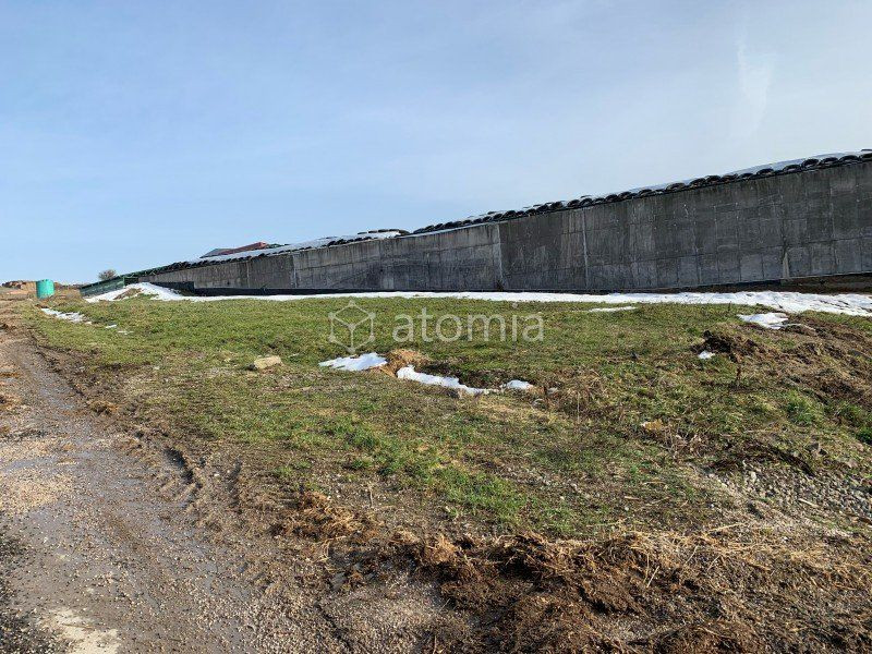 Na predaj pozemok v Rozhanovciach