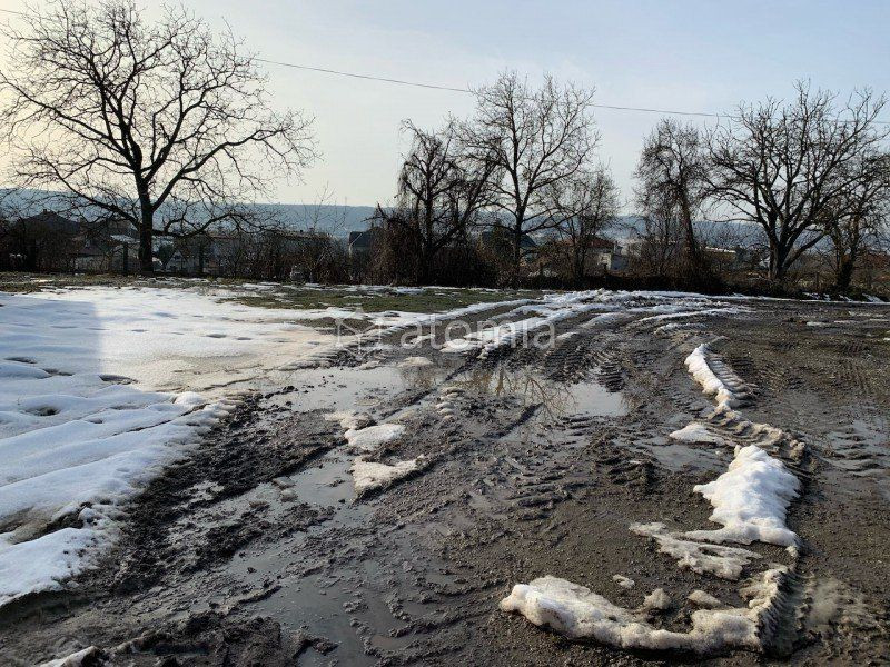 Na predaj pozemky v Rozhanovciach